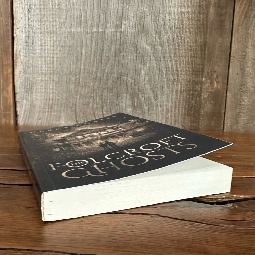 The Folcroft Ghosts by Darcy Coates Paperback Book Horror Mystery Ghost Story